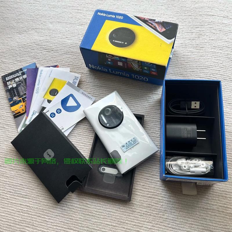 诺基亚Lumia系列，经典再现，科技与时尚的完美融合 第2张