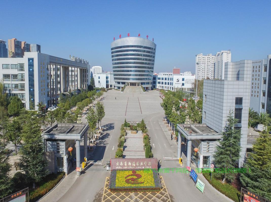 揭秘曲靖农校机房建造地点，专业计算机教育的心脏地带探秘！ 第3张