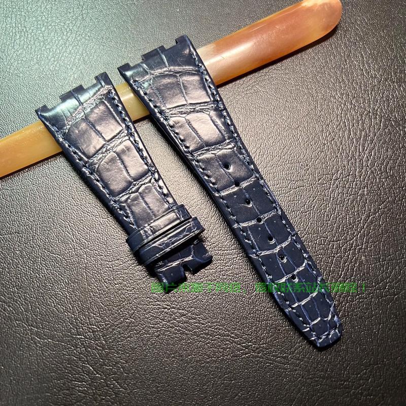 鳄鱼皮腰带，时尚奢华之选，品质与完美的融合 第1张