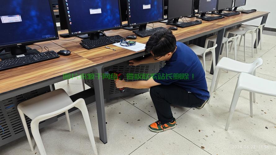 在学校机房修电脑怎么样？