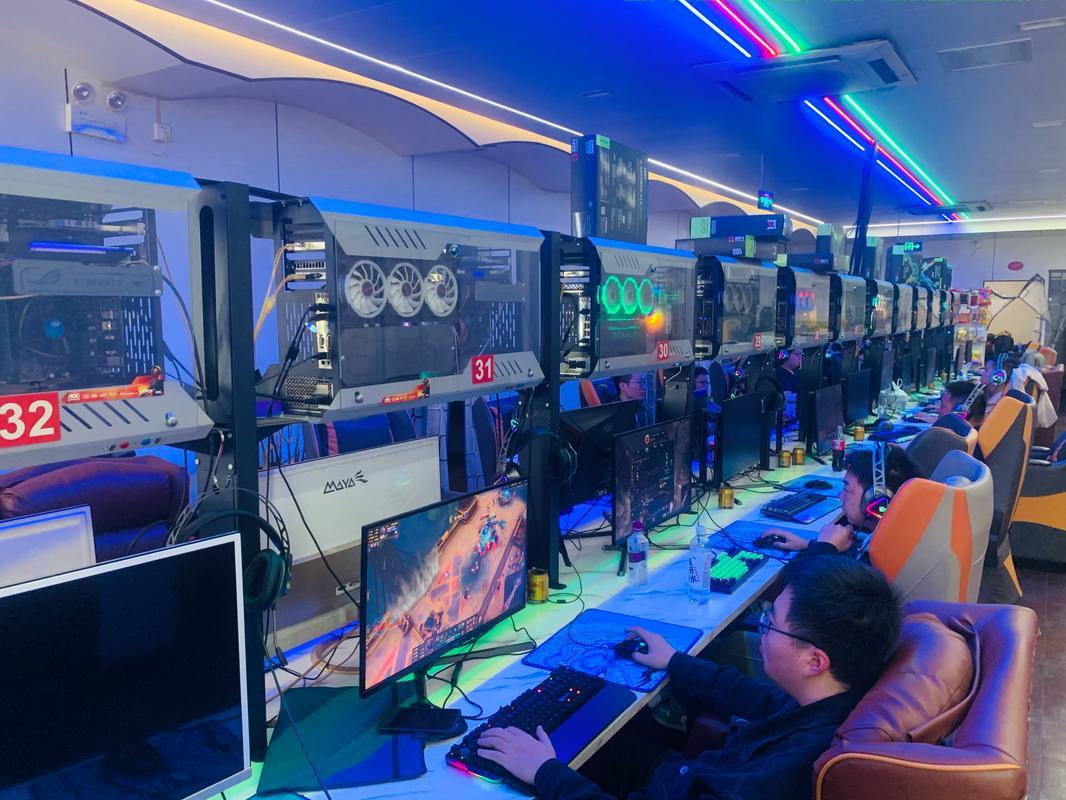 网吧怎么样才算下机房？