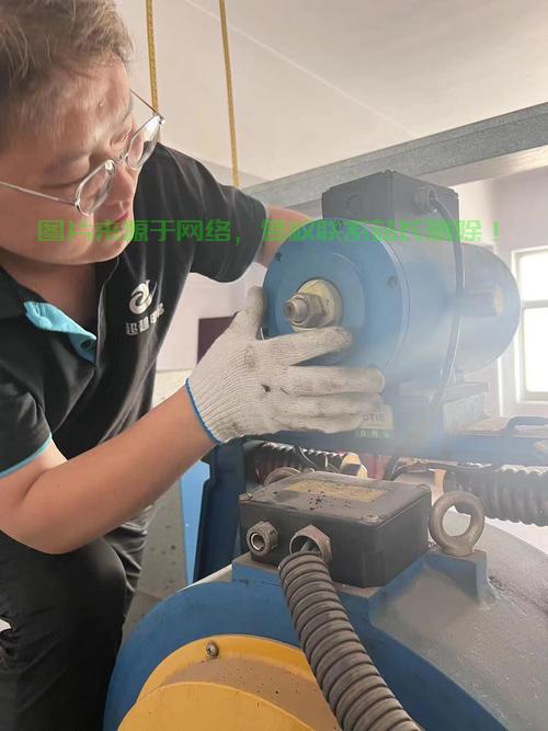 电梯怎么样拆机房的安全？