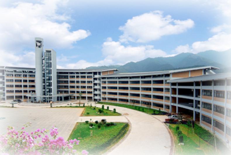 龙岩学院计算机房怎么样