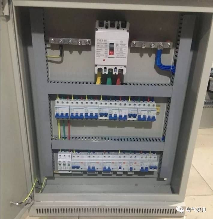 机房配电箱怎么样连接