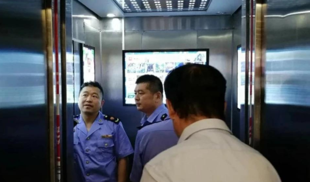 电梯机房门没关会怎么样