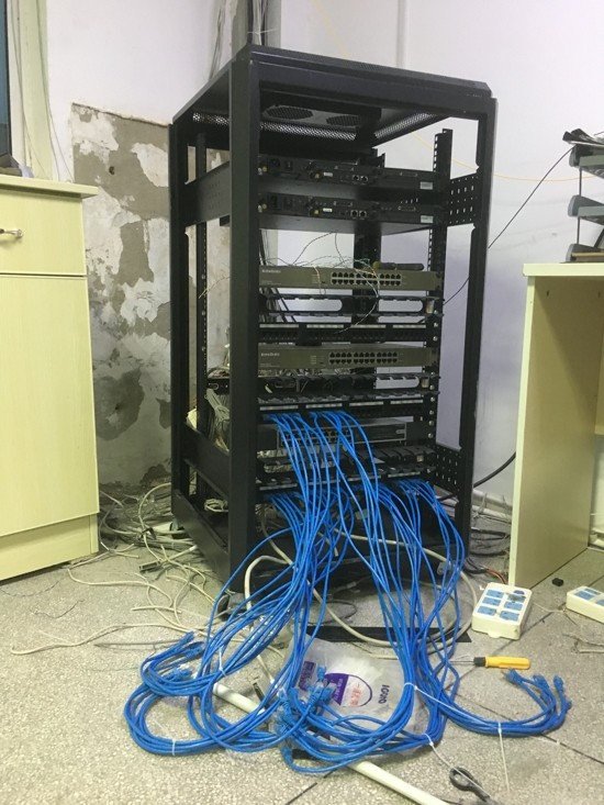 机房没有排插会怎么样吗