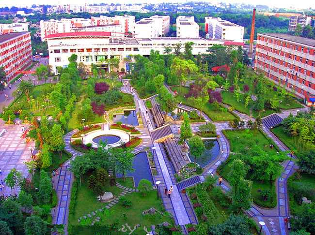成都师范学院机房怎么样