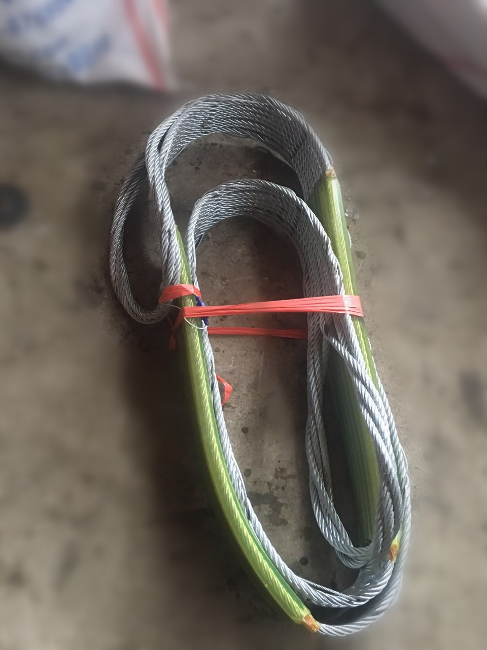 机房怎么样吊钢丝绳好