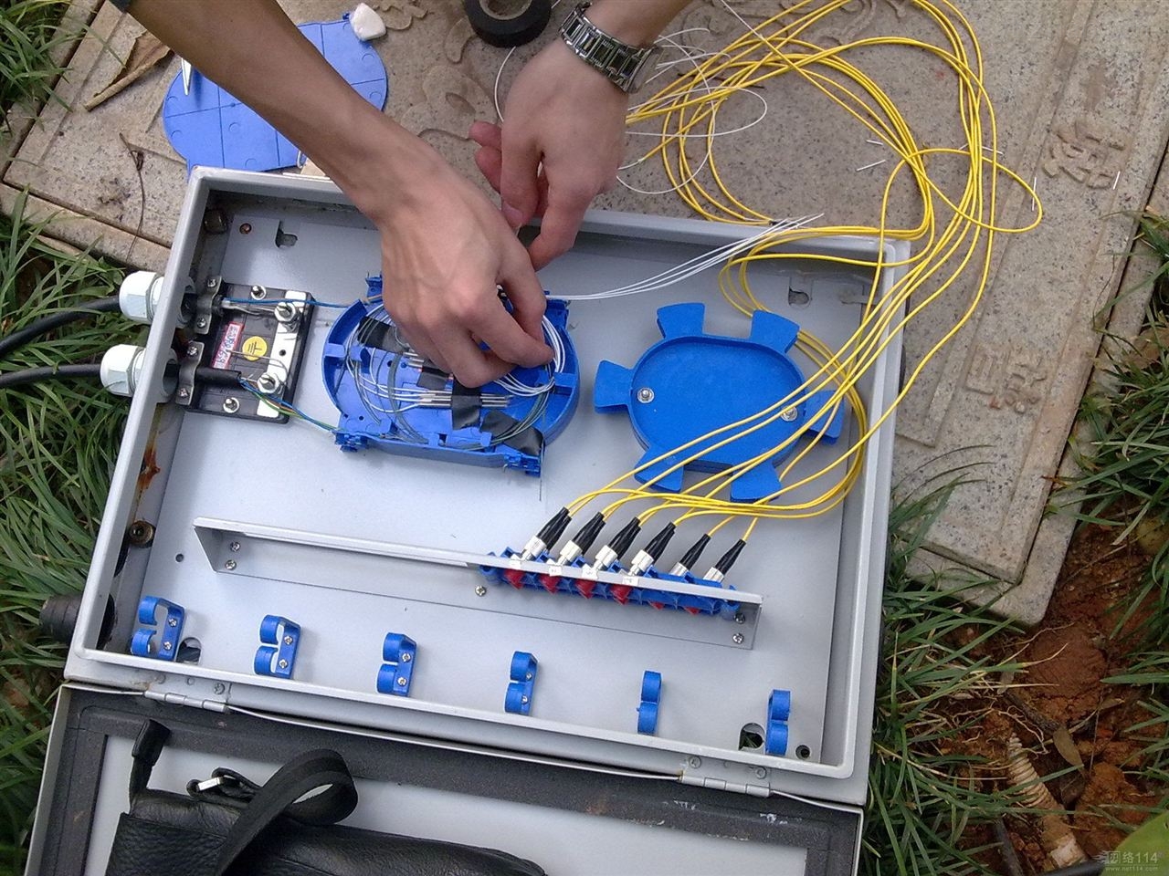 移动机房跳纤工作怎么样