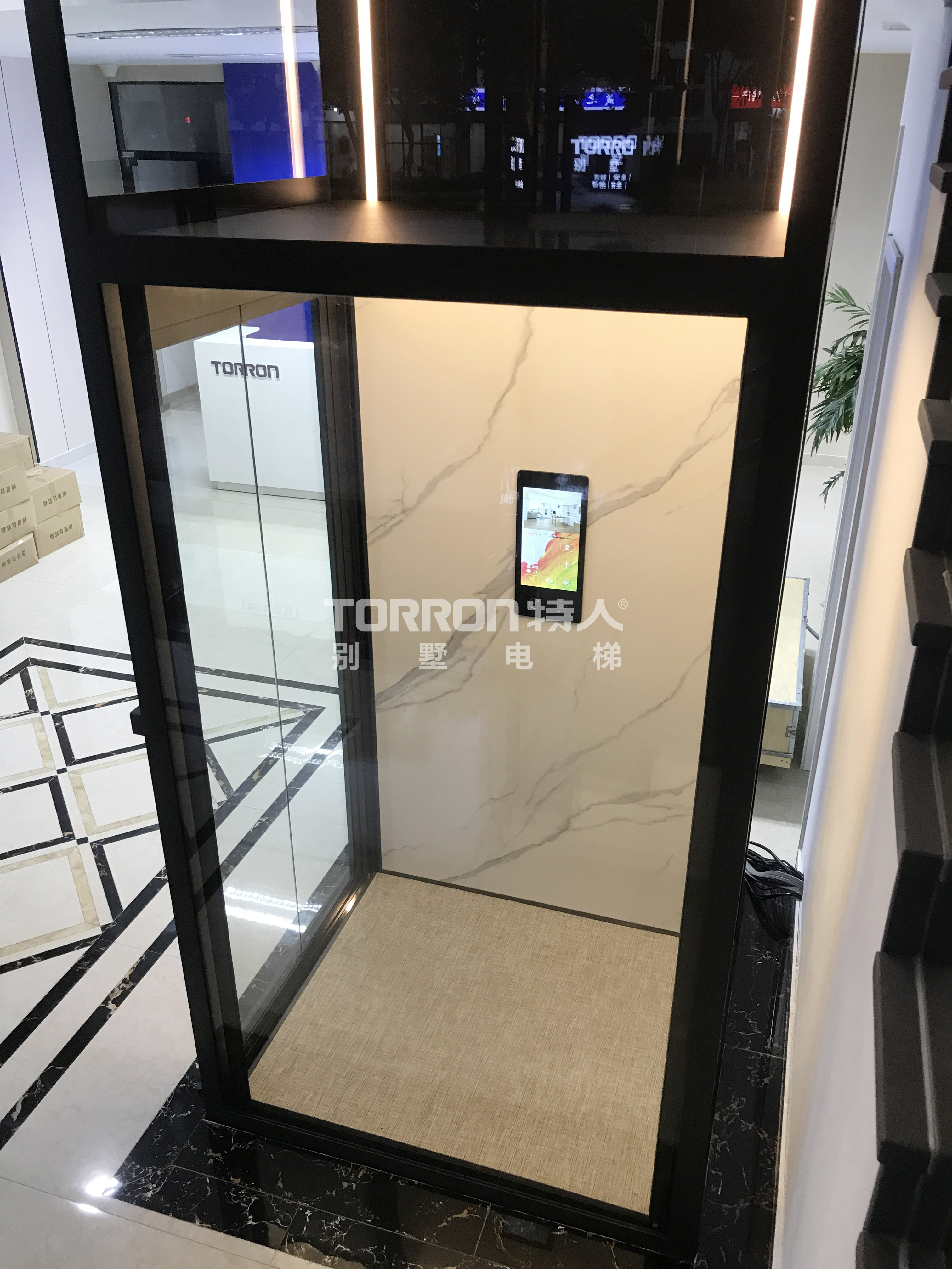 佳登曼电梯机房怎么样啊