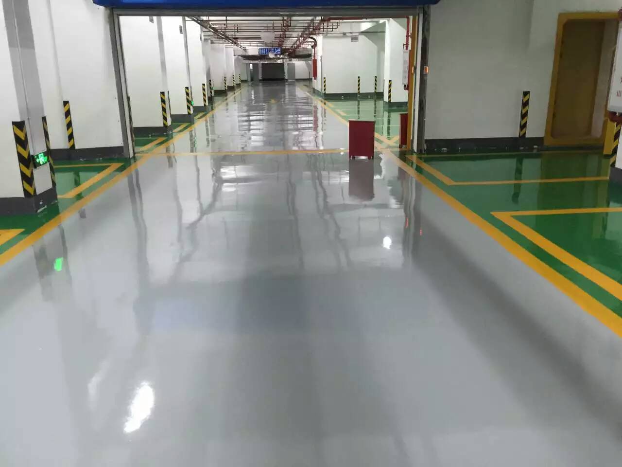环氧地坪用在机房怎么样