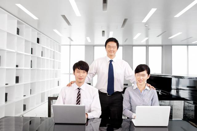 人机房把老板打了会怎么样