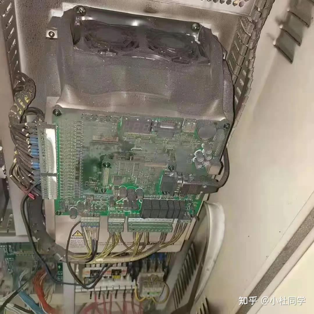 电梯着火机房是怎么样的