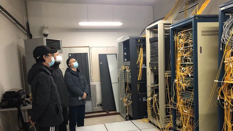 拉陌生人进人机房会怎么样
